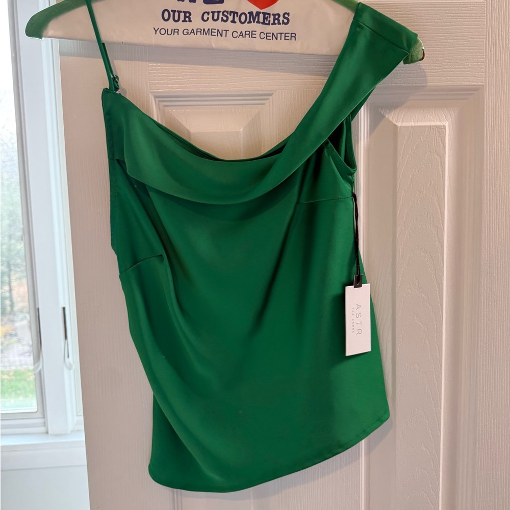 Silk ASTR Women's Green Cowl Neck Top